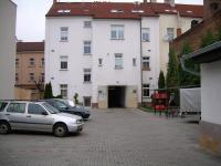 Pronájem cihlového bytu 3+kk 83 m2, Plzeň - Roudná s parkovacím stáním